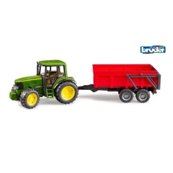 Farmer traktor John Deere s vlekom