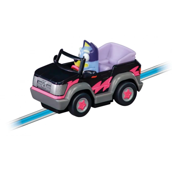 Auto FIRST 65034 Bluey pre autodráhy v mierke 1:50, pretekárske autíčko s magnetom a kontaktnými kefkami