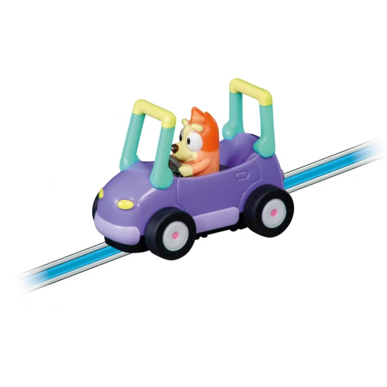 Auto FIRST 65035 Bingo pre autodráhy v mierke 1:50, závodné autíčko s magnetom a kontaktnými kefkami