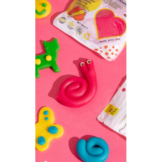 ChildGen Plastelína Ecopack prírodná plastelína v 9 žiarivých farbách.