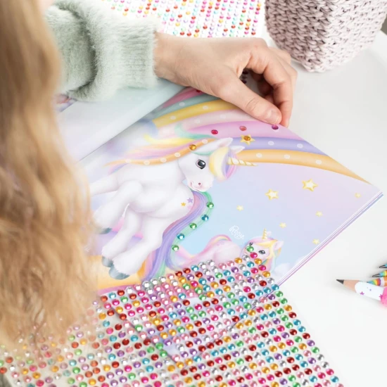 Kreatívny zošit Miss Melody Diamond