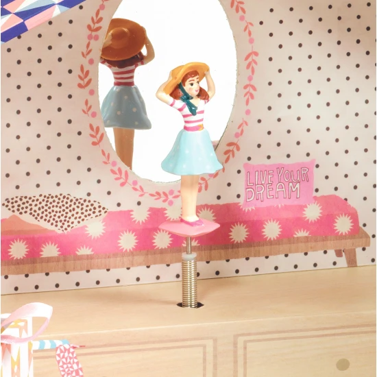 Tinou shop: hracia skrinka s dvierkami a 3 zásuvkami