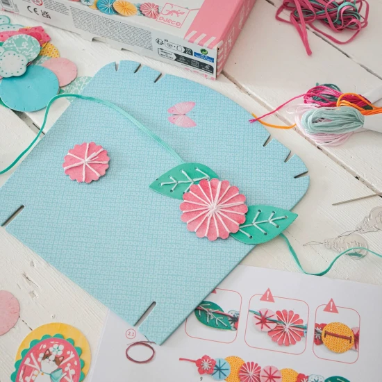 DIY Kreatívna sada Kvetinový náhrdelník