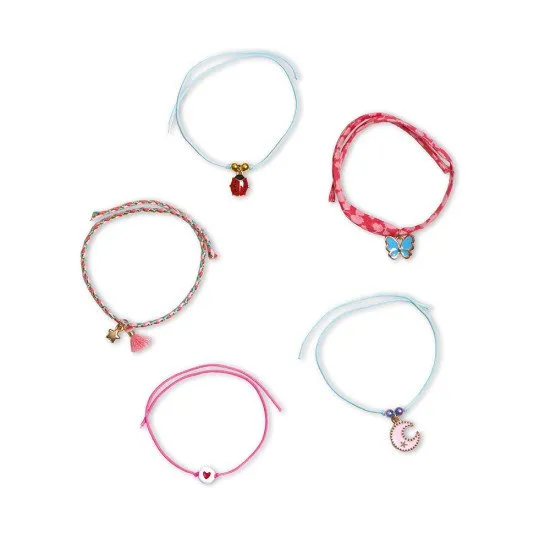 Kreatívna sada na vytváranie náramkov želaní alebo priateľstva.