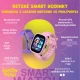 Detské smart hodinky Kiddoboo x Lagenio WatchMe 4G v ružovo-fialovej farbe s displejom, kamerou a SOS funkciou – bezpečný a hravý doplnok pre deti.