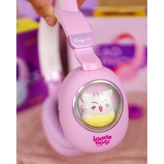 Detské bezdrôtové slúchadlá Kiddoboo Delulu Lavender s LED svetlom a mačacími uškami – bezpečné a štýlové slúchadlá pre deti od 7 rokov.
