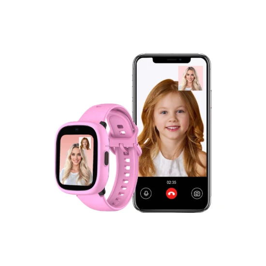 Detské smart hodinky Kiddoboo x Lagenio WatchMe 4G v ružovo-fialovej farbe s displejom, kamerou a SOS funkciou – bezpečný a hravý doplnok pre deti.