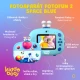 Detský fotoaparát Kiddoboo FotoFun 2 Space Blue – modrý instantný foťák pre deti s okamžitou tlačou, farebnými fixkami a zábavnými rámikmi na fotografie.