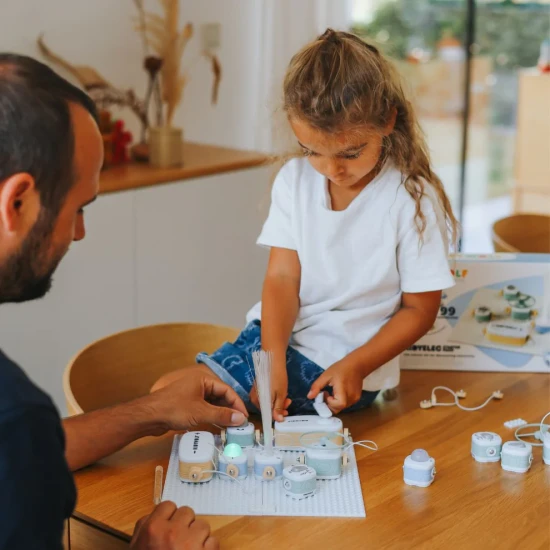 Môj prvý elektrický set KIDYELEC STARTER: Objavujte elektriku hravou formou!