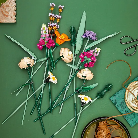 LEGO kytička 10280 – pestrofarebná kvetinová dekorácia z kociek