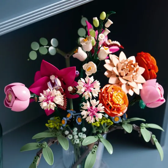 LEGO Botanicals 10280 – nádherná kytica ružových kvetov