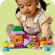 LEGO DUPLO stavebnica s Ariel a Šupinkou pri hravom stánku s kávou.