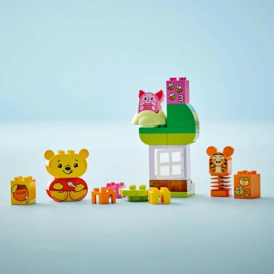 LEGO DUPLO 10457 – Narodeninová oslava Macka Pú s figúrkami a darčekmi