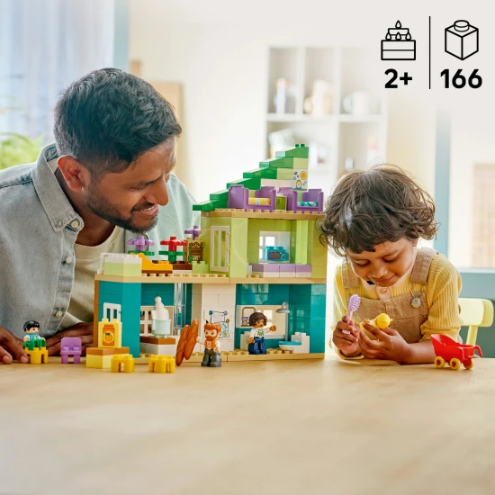 LEGO DUPLO 10470 Moderný rodinný dom 3 v 1 s figúrkami