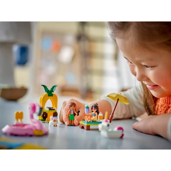 LEGO Friends – Zábava pri bazéne s plameniakom a jednorožcom