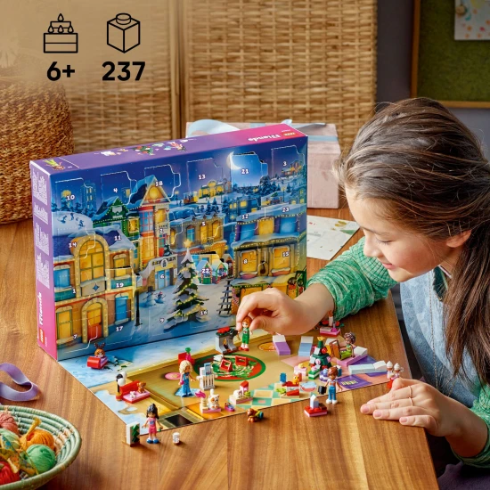 LEGO Friends Adventný kalendár 2025 42668 – 5 postavičiek, 5 zvieratiek a 24 prekvapení so sviatočnými aktivitami