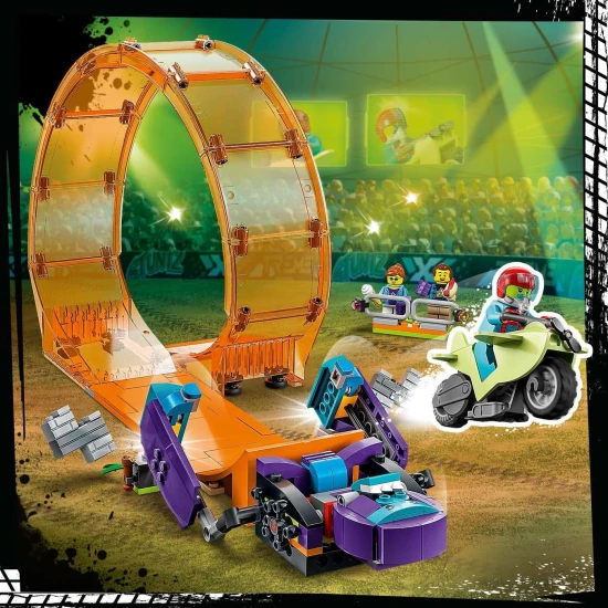 Objav vzrušenie s LEGO CITY kaskadérskou motorkou a šimpanzom