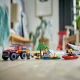 LEGO CITY Hasičské auto 4x4 s prívesom a záchranným člnom pripravené na akciu v prírode