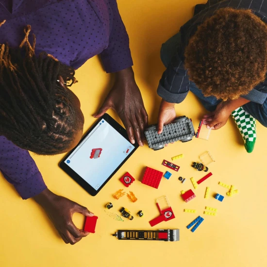 LEGO CITY Hasičské auto s rebríkom pripravené na zásah pri požiari