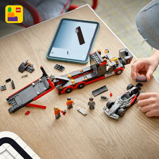LEGO City 60493 Výstavný nákladiak F1® s pretekárskym autom Audi F1®