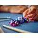LEGO F1 71049 zberateľské pretekárske auto, minifigúrka s prilbou a kolesami