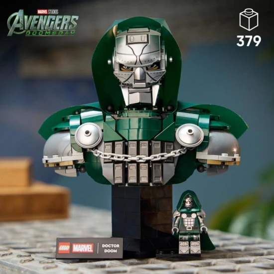 LEGO Marvel 76345 Busta Doktora Dooma