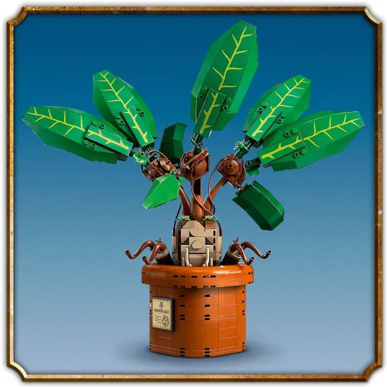LEGO Harry Potter Mandragora v kvetináči s pohyblivými listami a telom, inšpirovaná filmovou sériou.