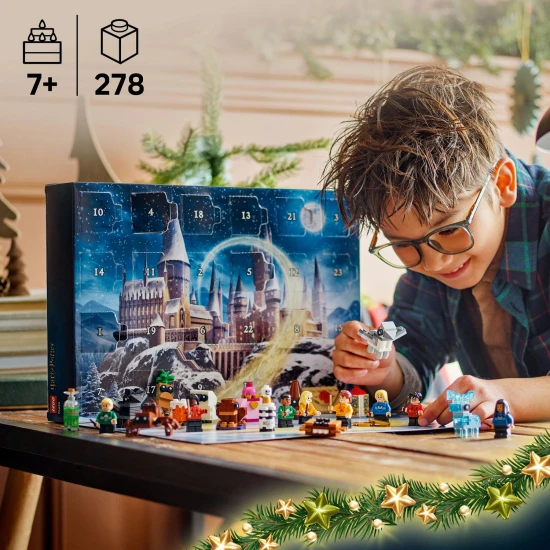 LEGO Harry Potter 76456 Adventny kalendar 2025 s minifigurkami a carovnymi modelmi