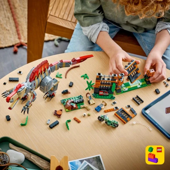 LEGO Jurassic World 77982 Útek dinosaura spinosaura LEGO Jurassic World 77982 Útek dinosaura spinosaura