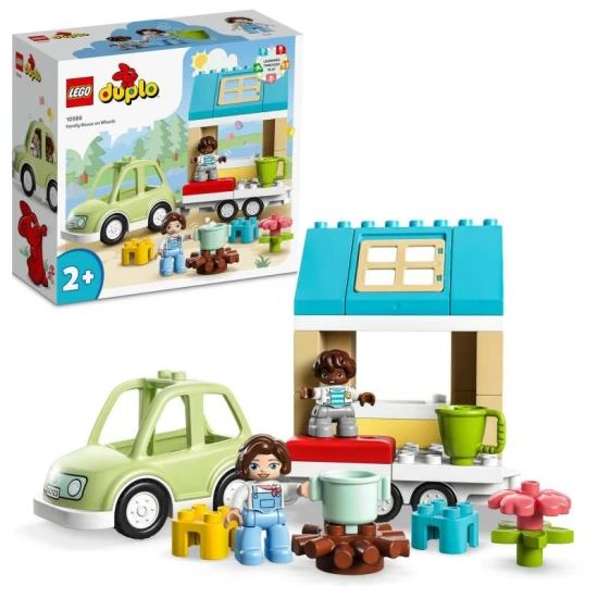Vydajte sa na poriadne dobrodružstvo vďaka stavebnici LEGO® DUPLO® Mesto: Pojazdný rodinný domček (10986). 