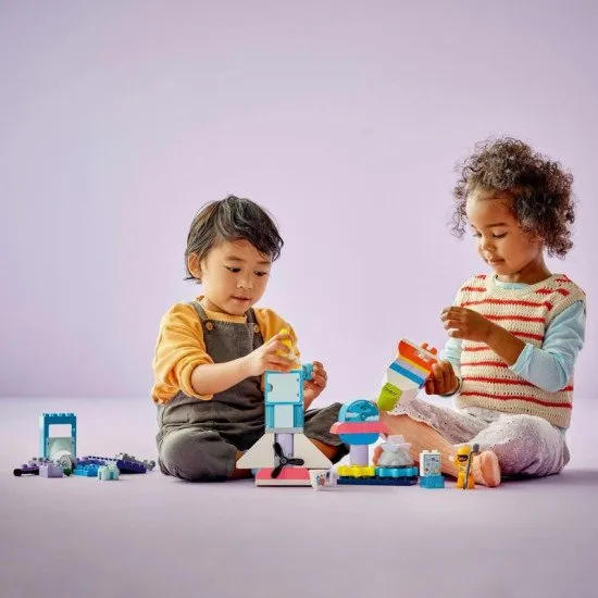 LEGO DUPLO 10422 Vesmírne dobrodružstvo s raketoplánom 3 v 1
