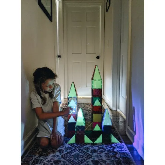 Originálna magnetická stavebnica, ktorá svieti v tme.