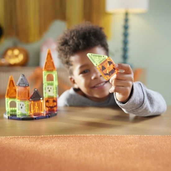 MAGNA-TILES microMAGS Spooky Travel Set – magnetická stavebnica 24 dielov pre deti od 3 rokov