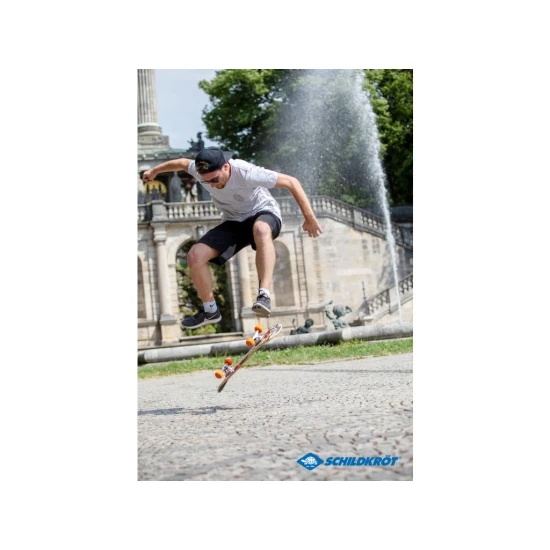 Skateboard Kicker 31