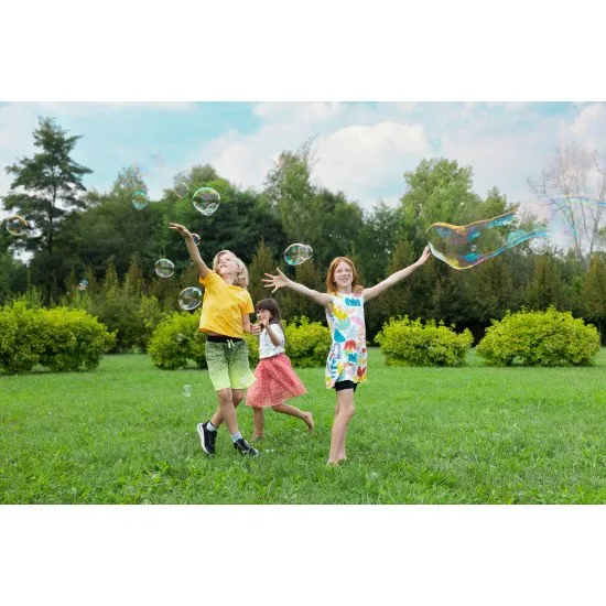 Obruč na výrobu veľkých mydlových bublín.