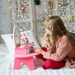 Toaletný kozmetický stolík