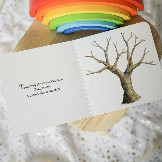 Interaktívna obrázková knižka o striedaní ročných období.