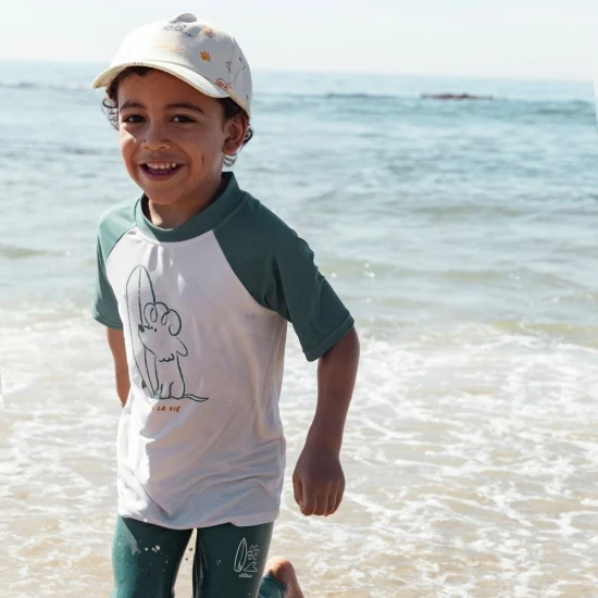 Kúpacie tričko s UPF 50+ Surfer