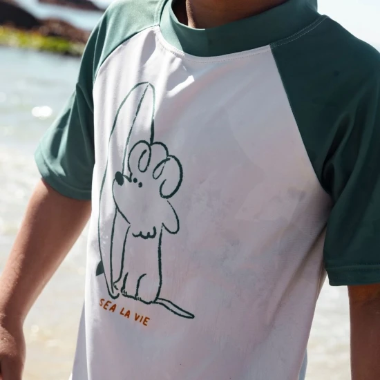 Kúpacie tričko s UPF 50+ Surfer