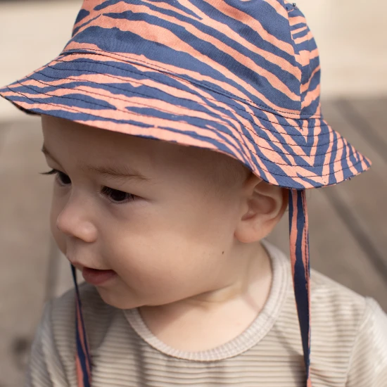 Detský klobúčik na zavazovanie s UPF 50+ Zebra Swim Essentials