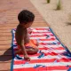 Plážový uterák 135 x 65 cm Veľryby od Swim Essentilas