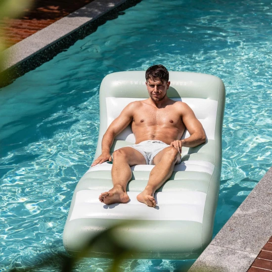 Nafukovacie kreslo Luxe Lounge Swim Essentials bielo zelené pruhy 180 x 99 cm