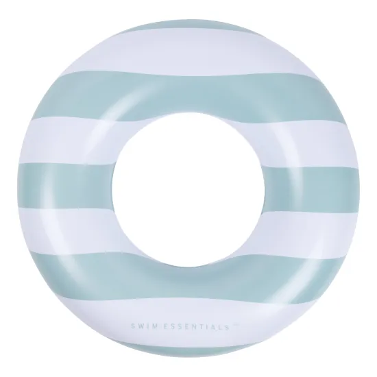 Veľké nafukovacie koleso od Swim Essential so starozeleným vzorom s prúžkami vzorom je svojou veľkosťou určené približne pre deti od 6 rokov. 