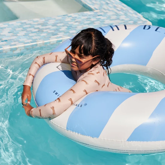 Nafukovacie koleso Swim Essentials The Beach Club – veľké koleso s pásikmi 120 cm pre deti aj dospelých