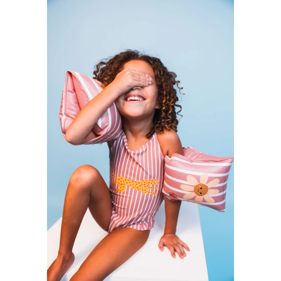 Detské nafukovacie rukávniky Swim Essentials Daisy Flower pre deti, ideálne na plávanie v bazéne aj pri mori