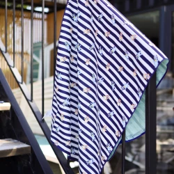 Plážový uterák z mikrovlákna 135 x 65 cm Bluey