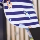 Praktický letný klobúčik pásikavý s ochranou krku od Swim Essentials s Bluey motívom ochráni deti pred UV žiarením.