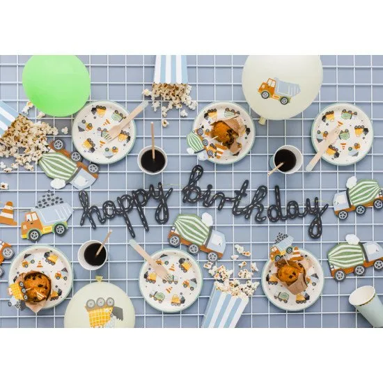 Hravé servítky v tvare autíčka pre malých oslávencov.