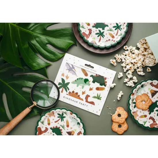 Papierové taniere s motívom dinosaura oživia každú párty.