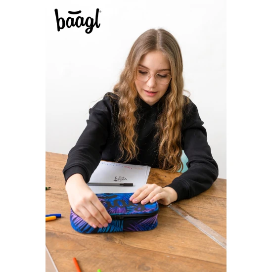 Peračník etui Palm s moderným dizajnom a praktickými funkciami, ideálny na usporiadanie školských potrieb.